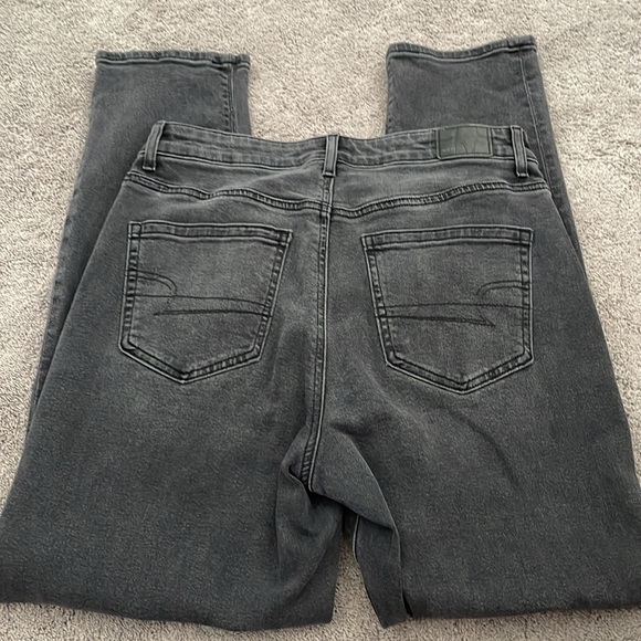 American Eagle Stretch Mom Jeans - Picture 2 of 2